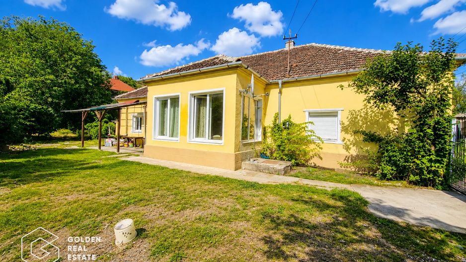 Casa cu teren de 1224 mp, localitatea Baratca - Poză 23