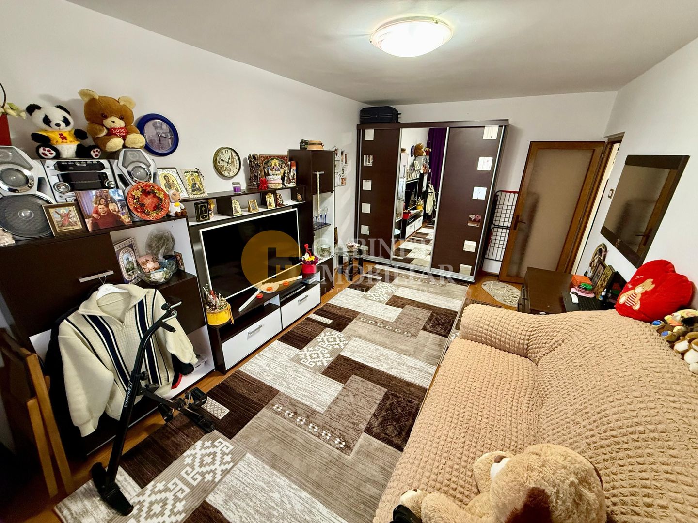 2 Camere Decomandat Renovat -  48 mp - Zona Dacia, Statia Bicaz - Poză 1