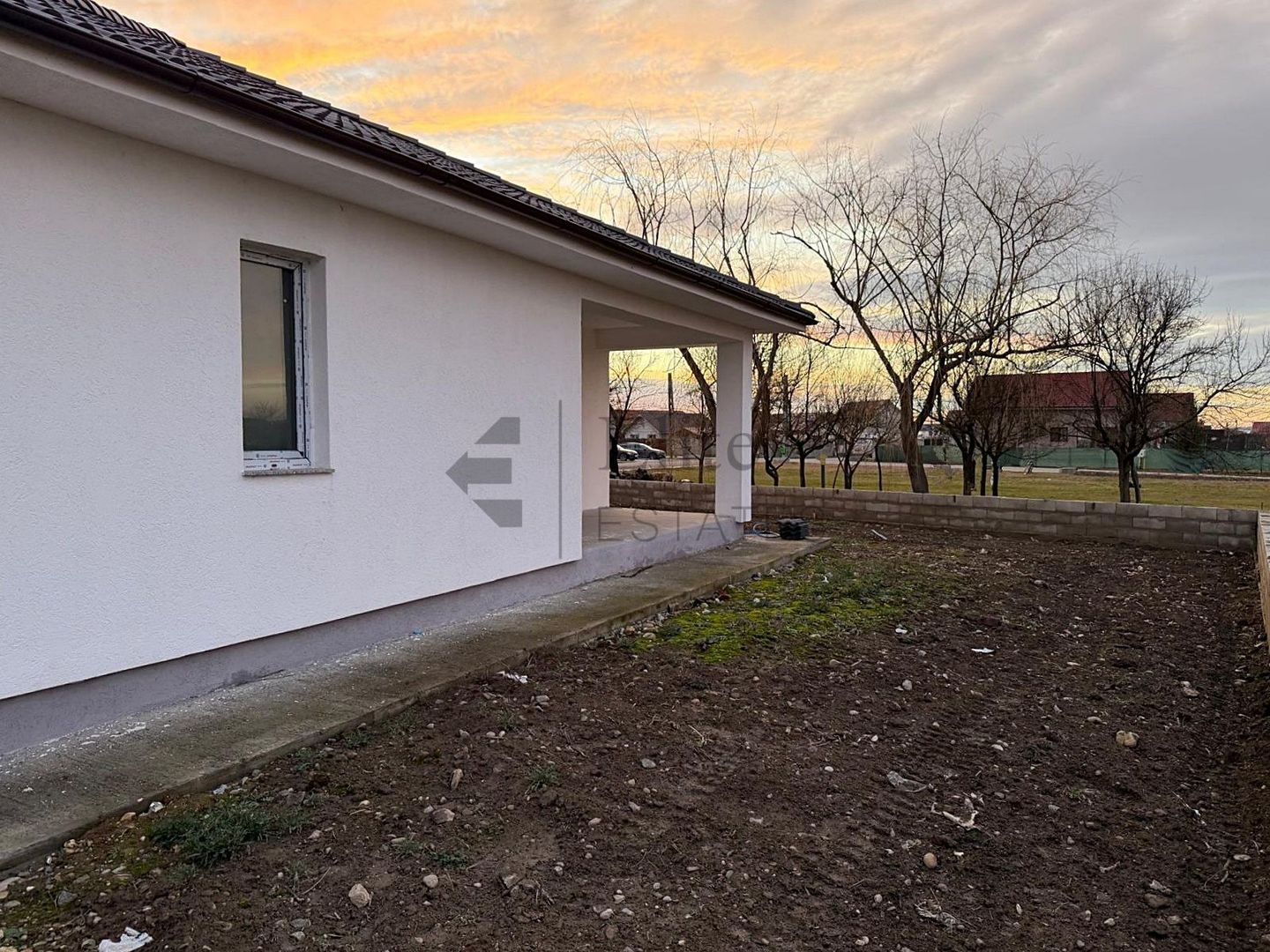 Casa noua cu 4 camere la 6 km de Oradea - Poză 9