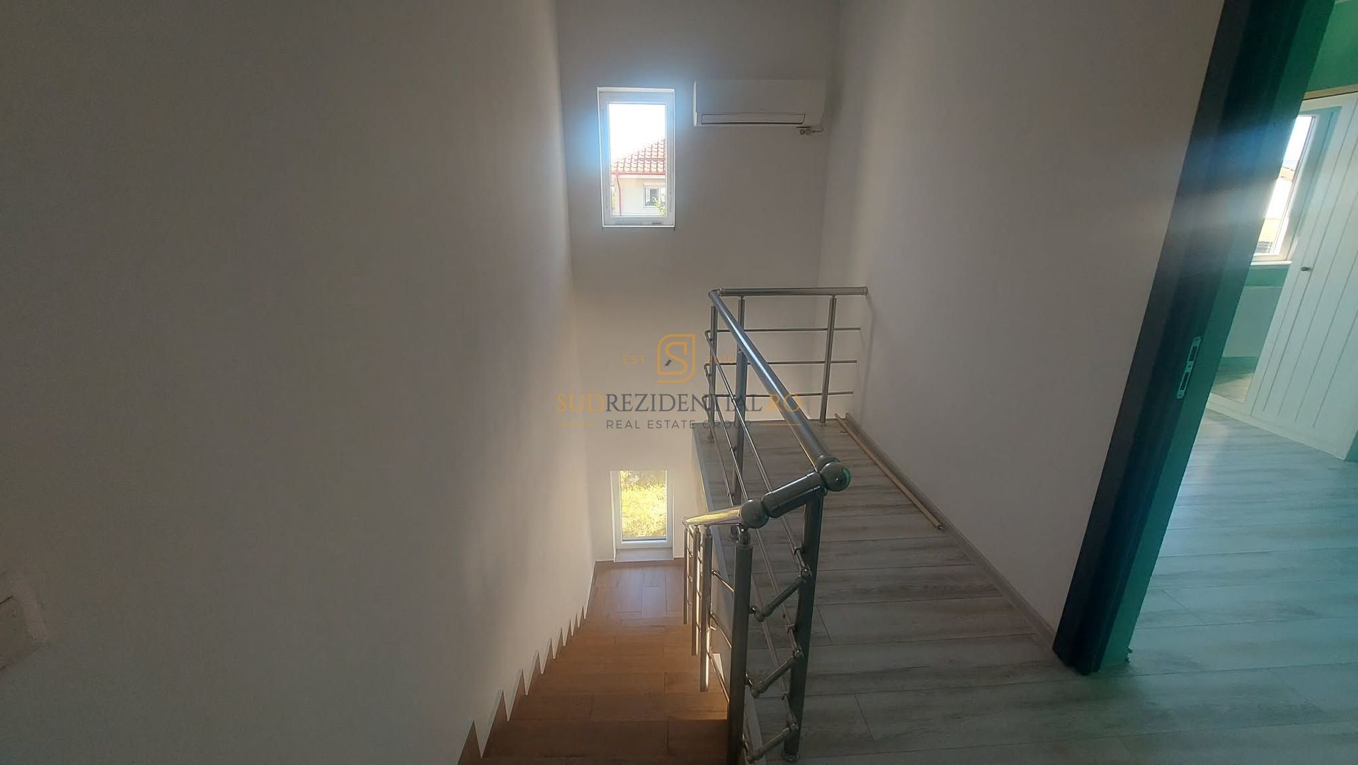 Vila duplex, semimobilata,3 camere, bucatarie inchisa,Comuna Berceni - Poză 20