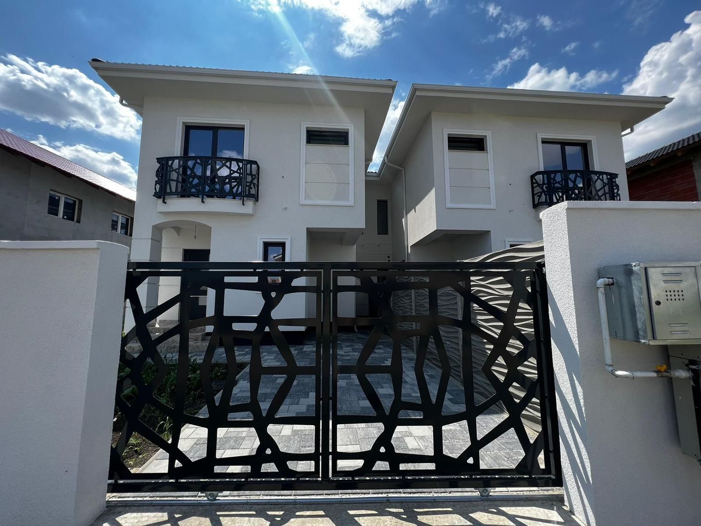 Duplex Lux, 4 dormitoare, finisaje premium. Ghiroda. - Poză 2