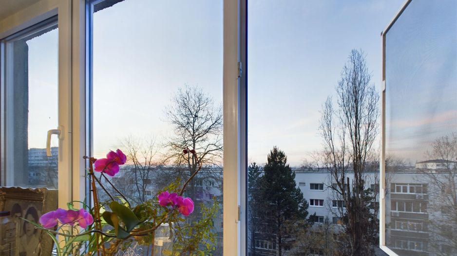 Apartament 3 camere luminos și renovat în zona Apusului - Poză 3