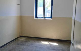 Hala + Teren de Vânzare în Onești - Poză 7