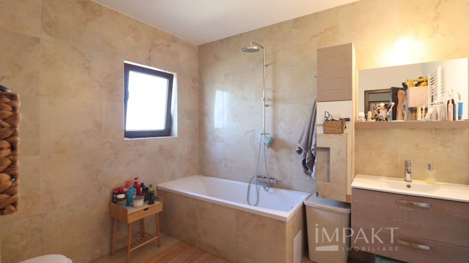 Apartament frumos cu 3 camere, cartier Buna Ziua! - Poză 11
