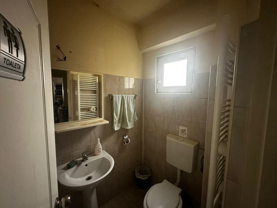 Oportunitate unica!Spatiu comercial parter+demisol, plus apartament la etaj - Poză 7