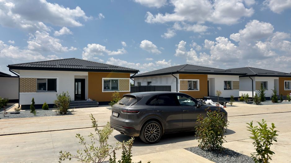 Casa 4 camere pe parter-Tunari | Teren 400 mp - Poză 27