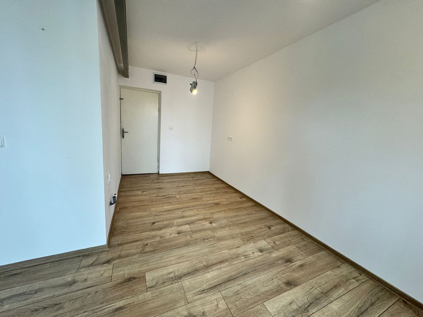 Garsoniera de vânzare în fața Novotel-  Calea Victoriei - Poză 5