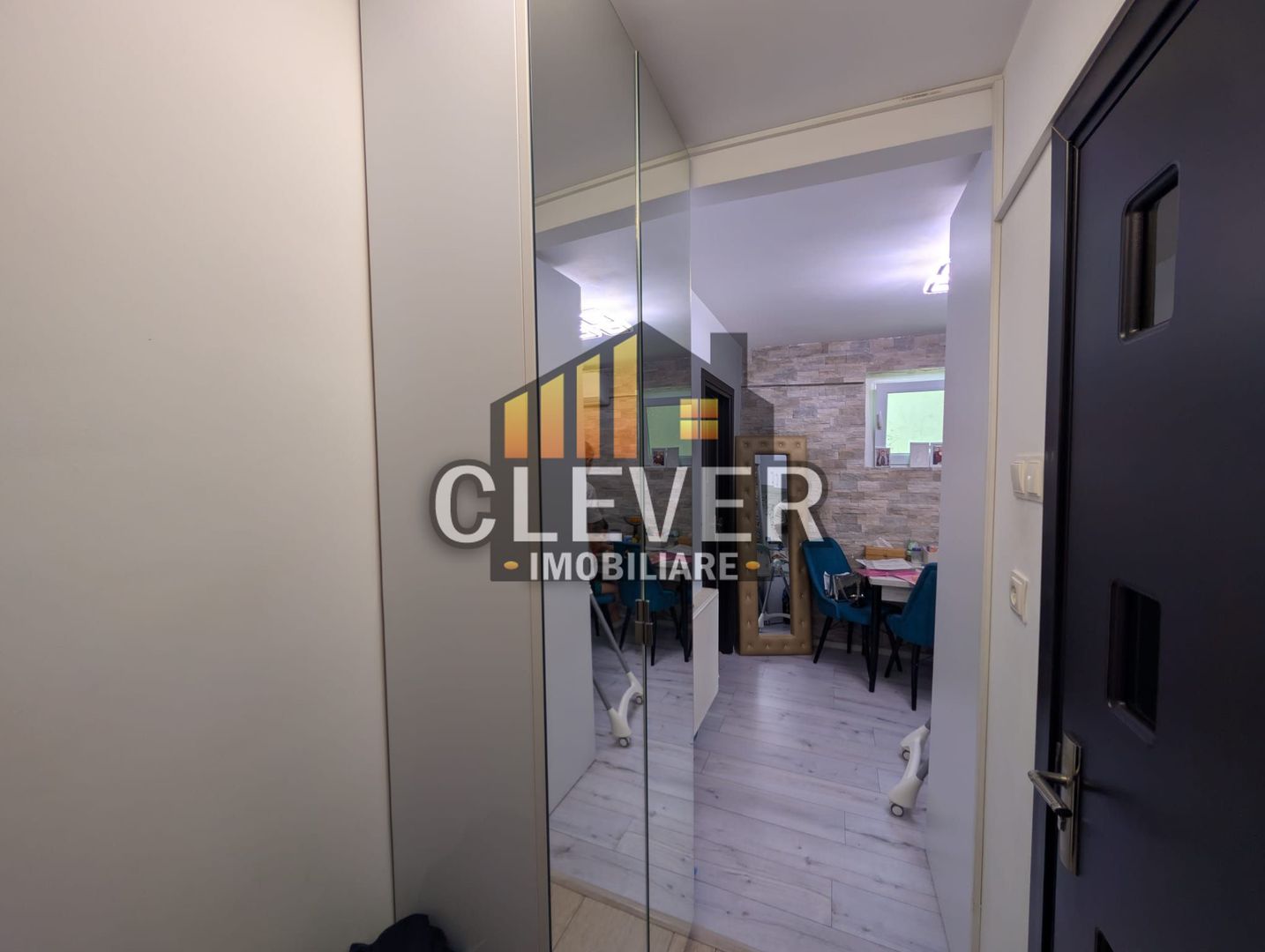 Apartament 2 camere Mobilat si Utilat-Titan - 5 min metrou 1 Decembrie 1918 - Poză 1