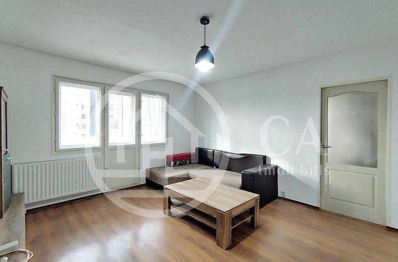 Apartament cu 2 camere de vanzare in zona Rogerius, Oradea - Poză 2