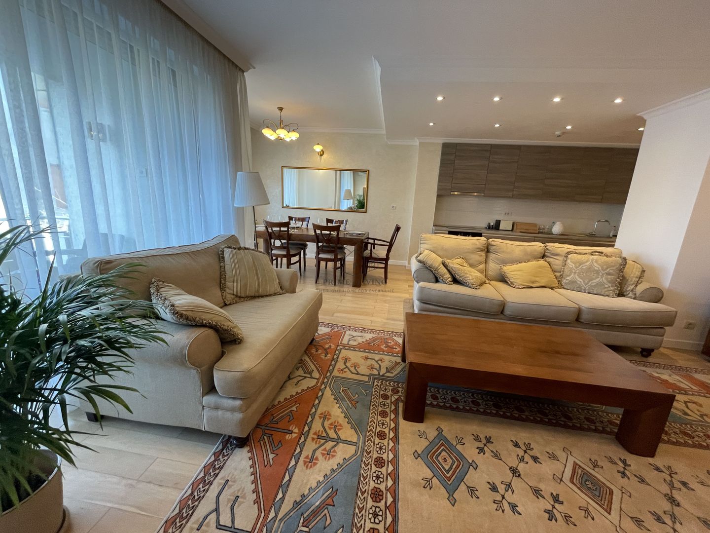 APARTAMENT CU 3 CAMERE, PARTER CU GRADINA LA INCHIRIERE IN COMPLEX - Poză 3