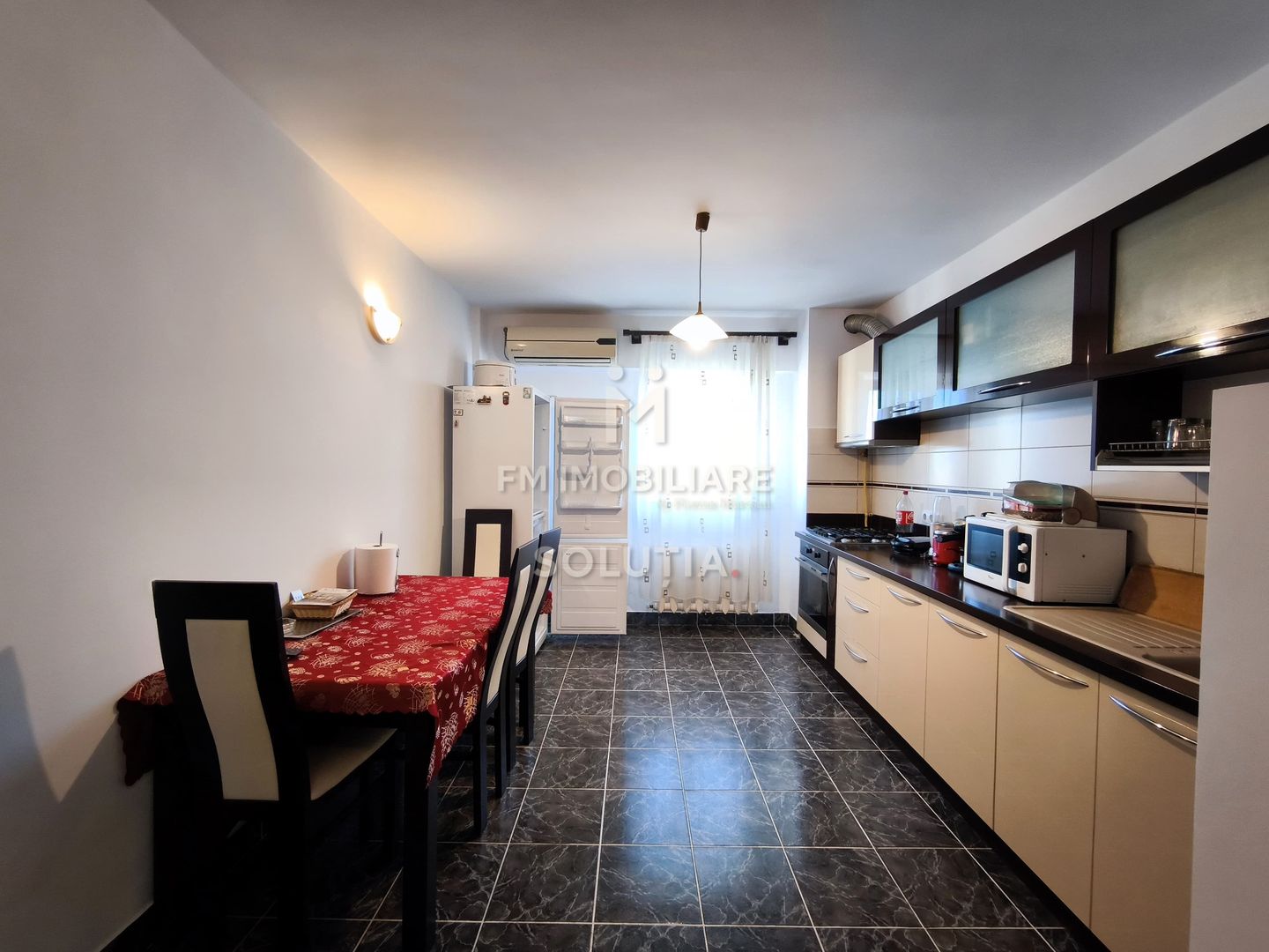 Apartament 3 camere de închiriat | 2 băi | zonă Marinex – Baia Mare - Poză 5