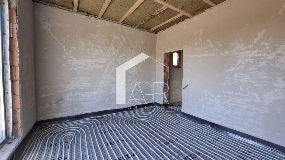 Casa cu 4 camere de vanzare, Baicoi - Poză 7
