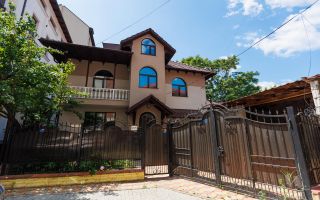 Vânzare, spațiu de birouri, 236 mp, strada București, Centru - Poză 2