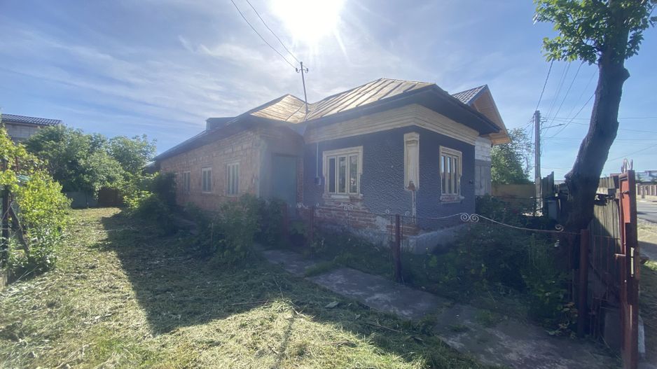 Vanzare "Casa Bunicilor" in satul Bucsani - Dambovita-Comision 0% - Poză 2