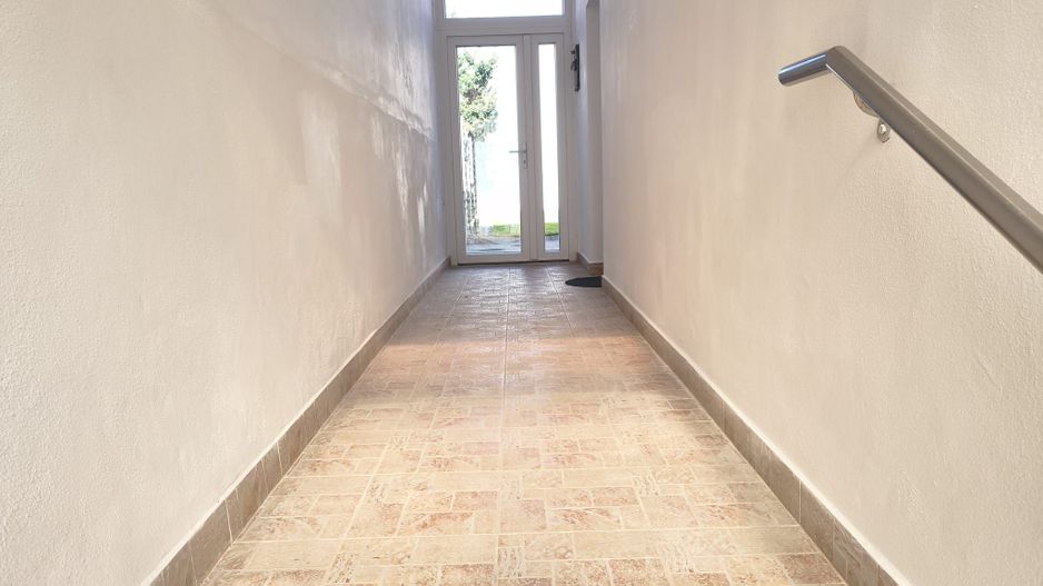 De închiriat: vilă renovată, Mihai Eminescu. 1 000 E/lună. Comision 0 - Poză 6