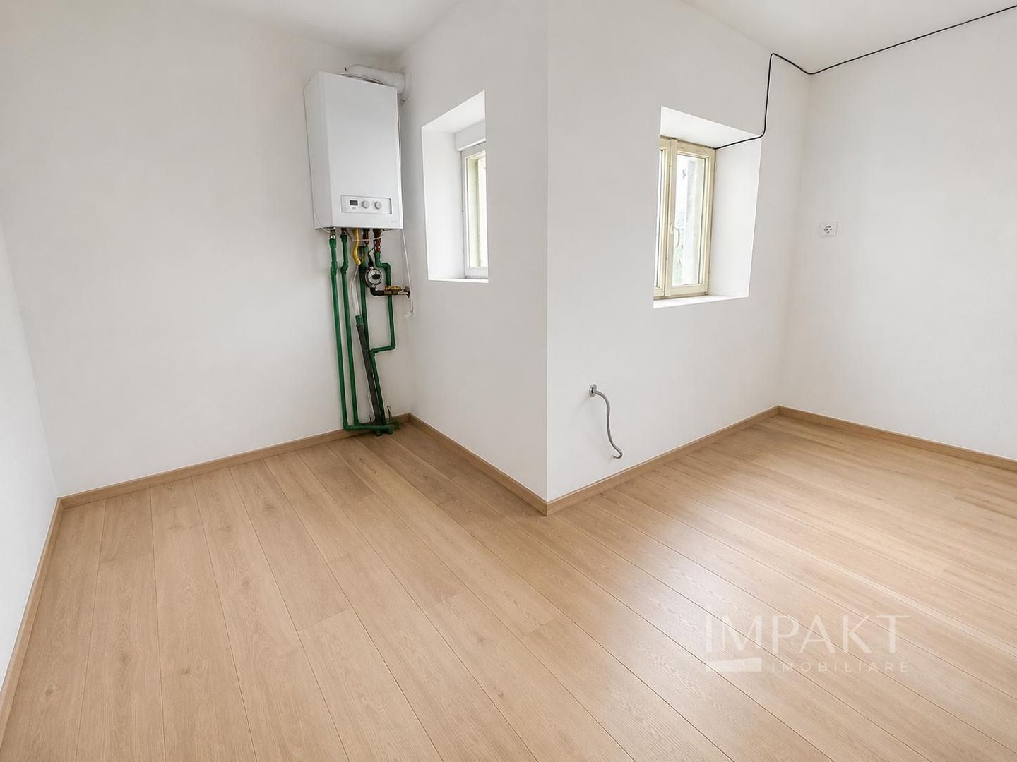 DE ÎNCHIRIAT | Spațiu comercial / EROILOR – 184 mp - Poză 7
