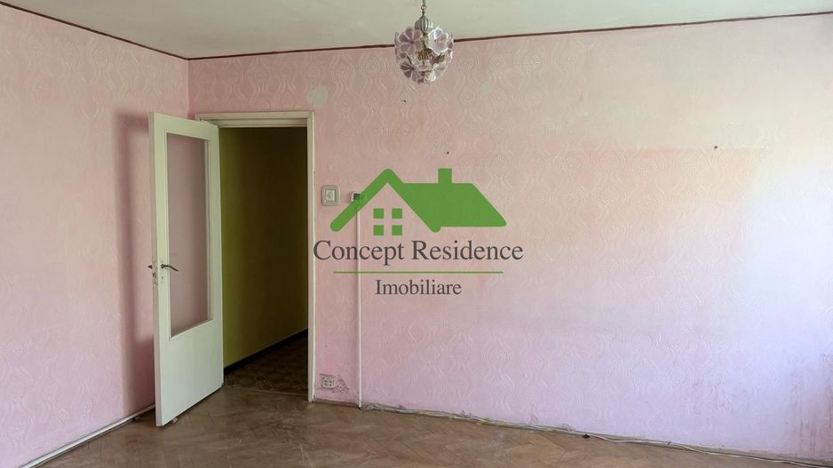 Apartament 2 camere, etaj 3, balcon închis – Str. Gării - Poză 2