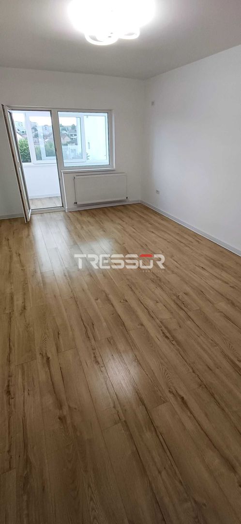 Apartament 2 camere decomandat, complet renovat, Trocadero - Poză 3