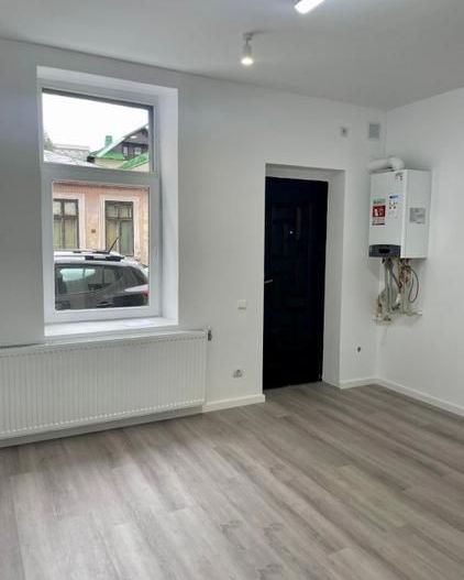 Spațiu comercial complet renovat – 5 min de Gara de Nord / 10 min Piata Victorie - Poză 1