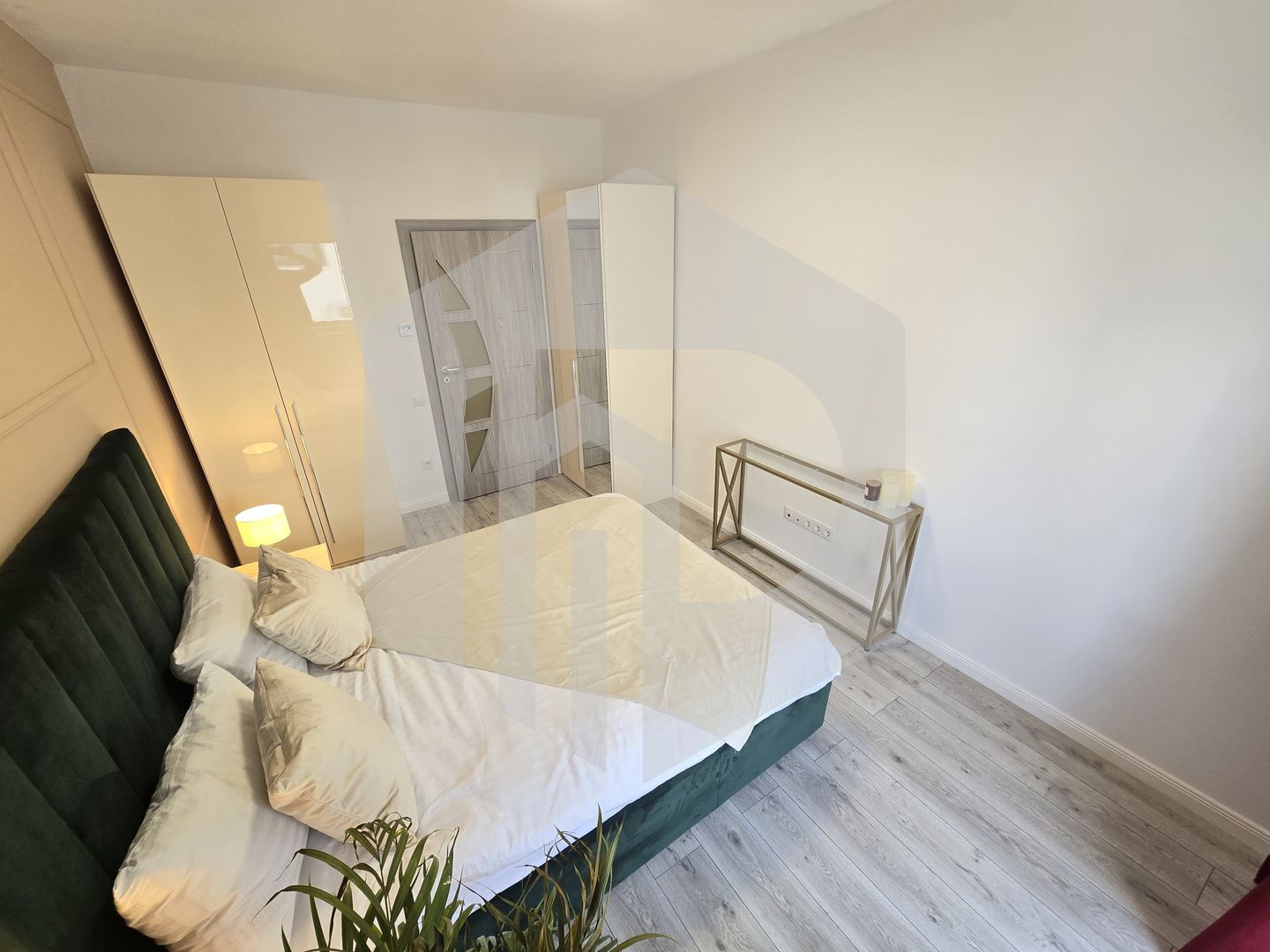 Apartament 2 camere lux Calea Cisnadiei Mandra - Poză 3