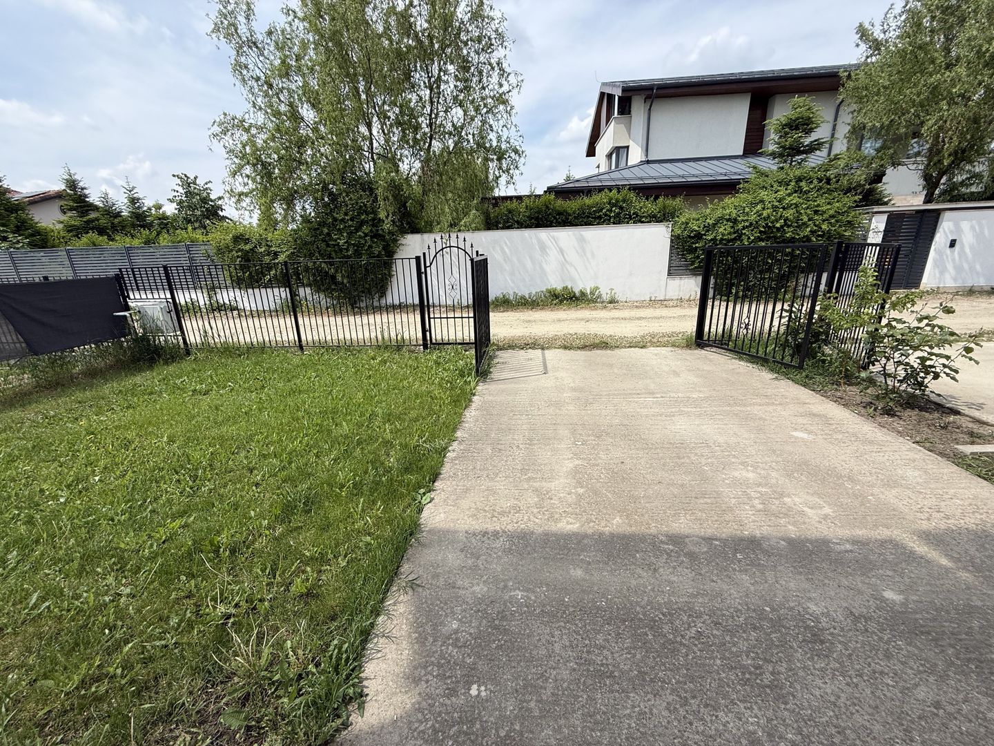 Vila 4 camere cu arhitectura deosebita langa pădure in Corbeanca ! - Poză 36