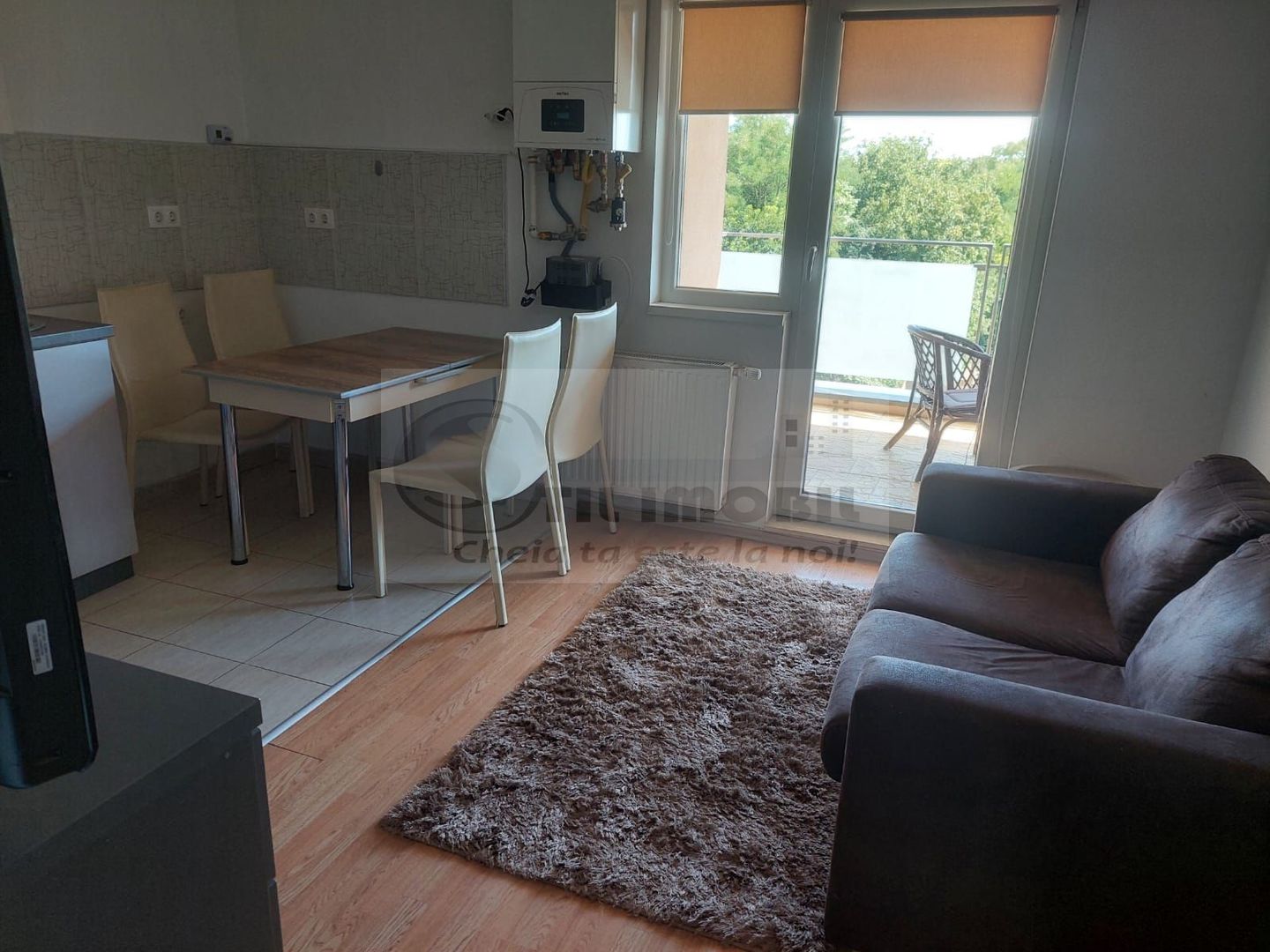 Apartament 2 camere,loc de parcare  Copou Bellevue 450 €/luna - Poză 1