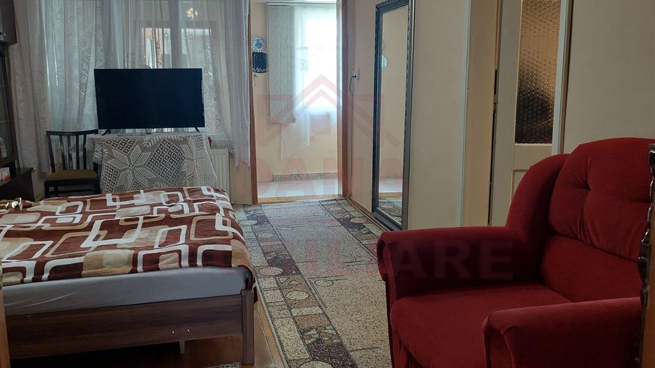 1\2 DUPLEX, DE VÂNZARE, 4 camere\CARANSEBEȘ\ ZONĂ CENTRALĂ\JUD.CS - Poză 6