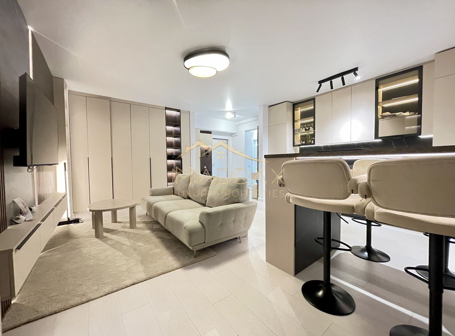 Apartament Modern**2 Camere**Mobilat**Parcare subterana inclusa//Central - Poză 1