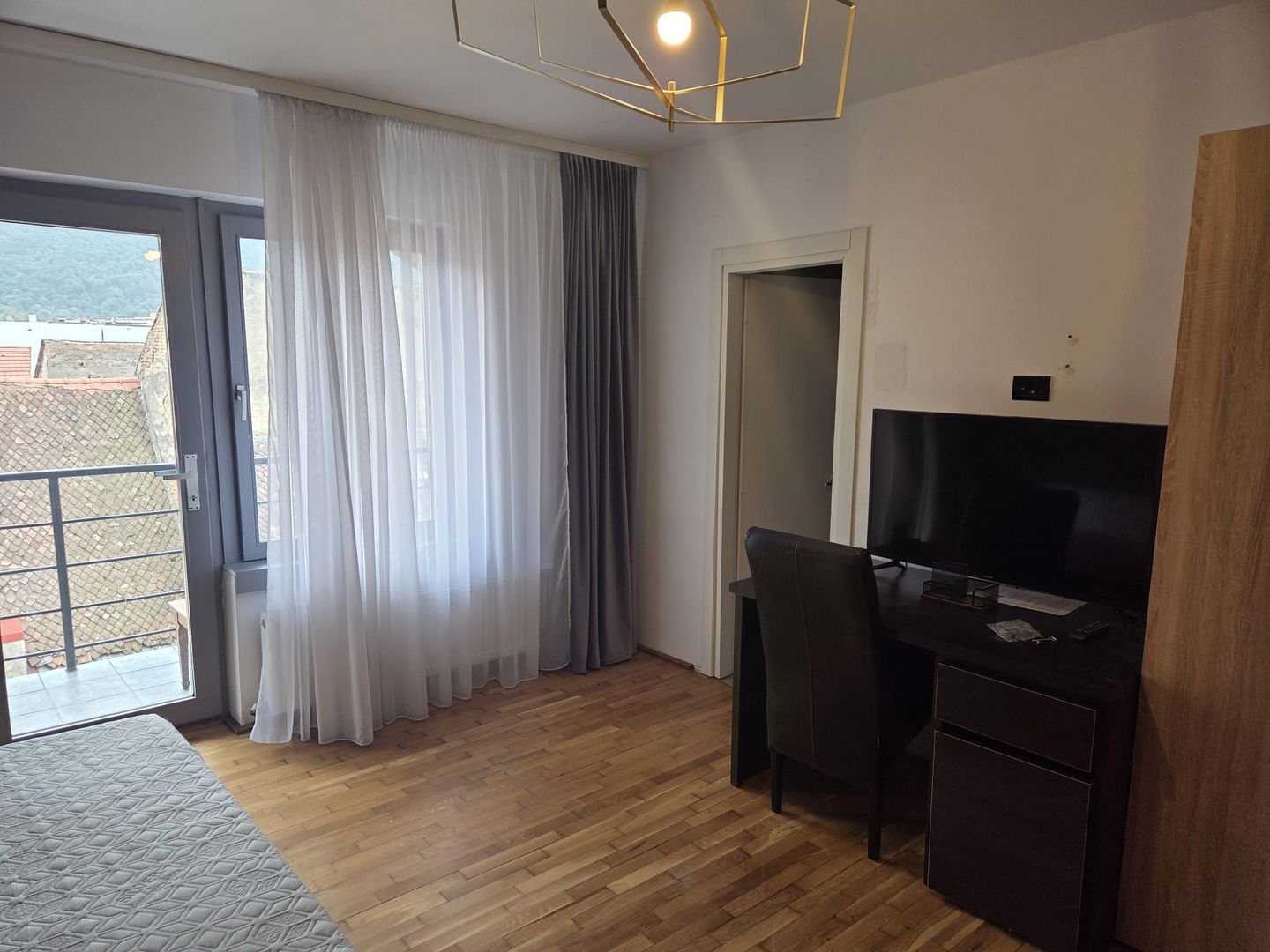 Apartament 3 camere zona centrala - Poză 3
