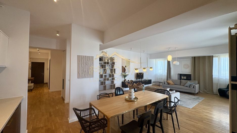 APARTAMENT de LUX cu 3 CAMERE cu Terasa si loc de parcare - Poză 4