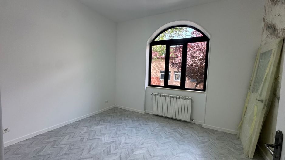 Spatiu de birouri nemobilat Piata Unirii N4 - Poză 1