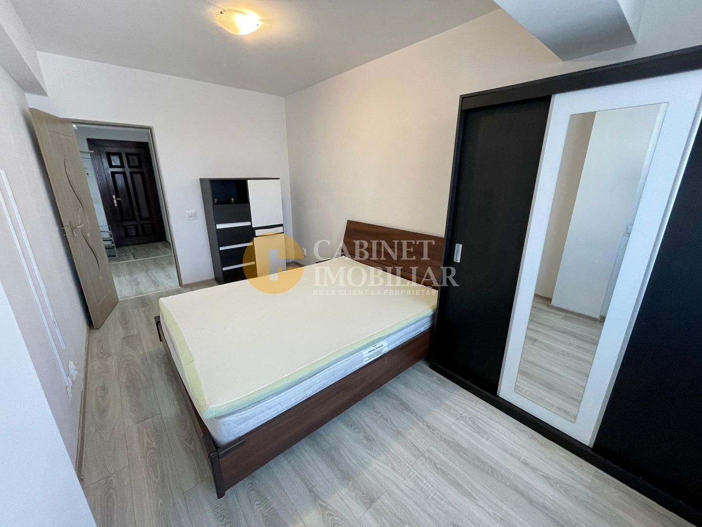 Galata - Bloc Nou - 2 Camere decomandat - Etaj 1 - Mobilat/Utilat - 54 MP - Poză 5