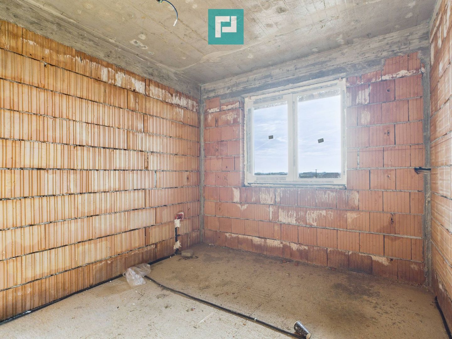 Penthouse cu terasă generoasă, în centrul Chișodei - Poză 8