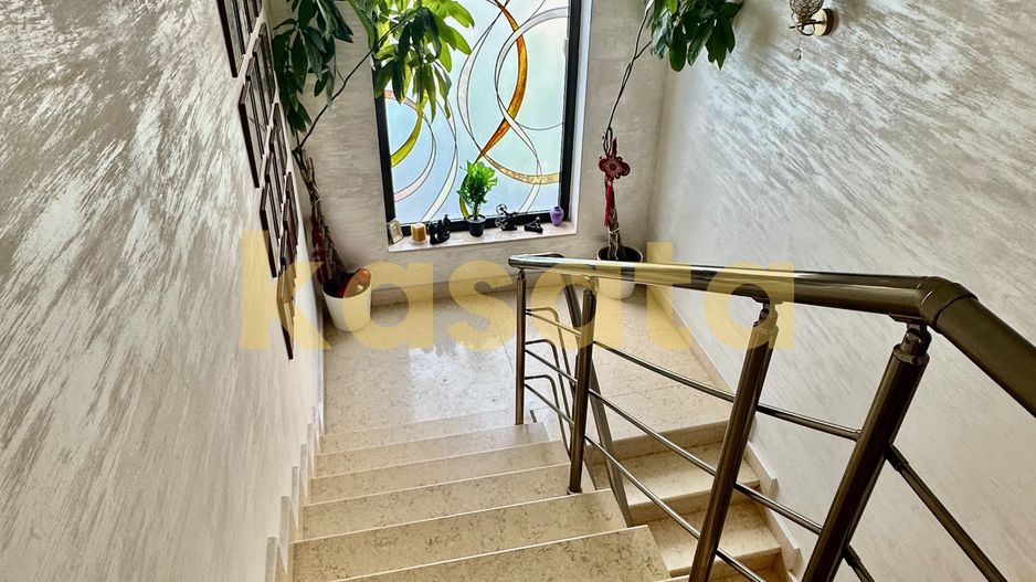 Vila care redefinește echilibrul între rafinament, spațiu și liniște - Poză 59