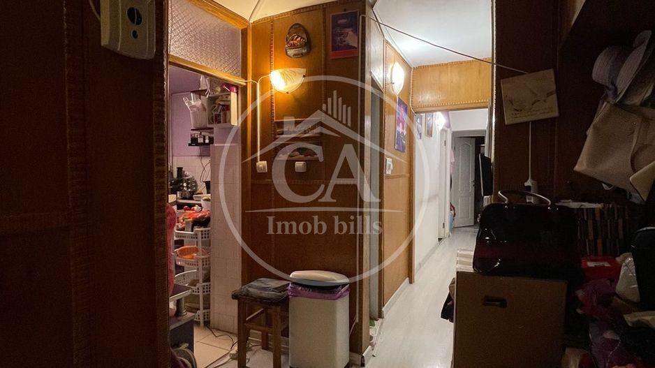 Apartament cu 3 camere de vânzare în zona Rogerius, Oradea - Poză 10