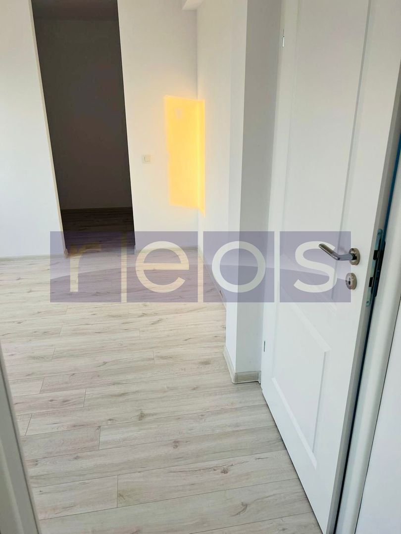 VILA DE VANZARE CORBEANCA 450 MP 6 CAMERE - Poză 13