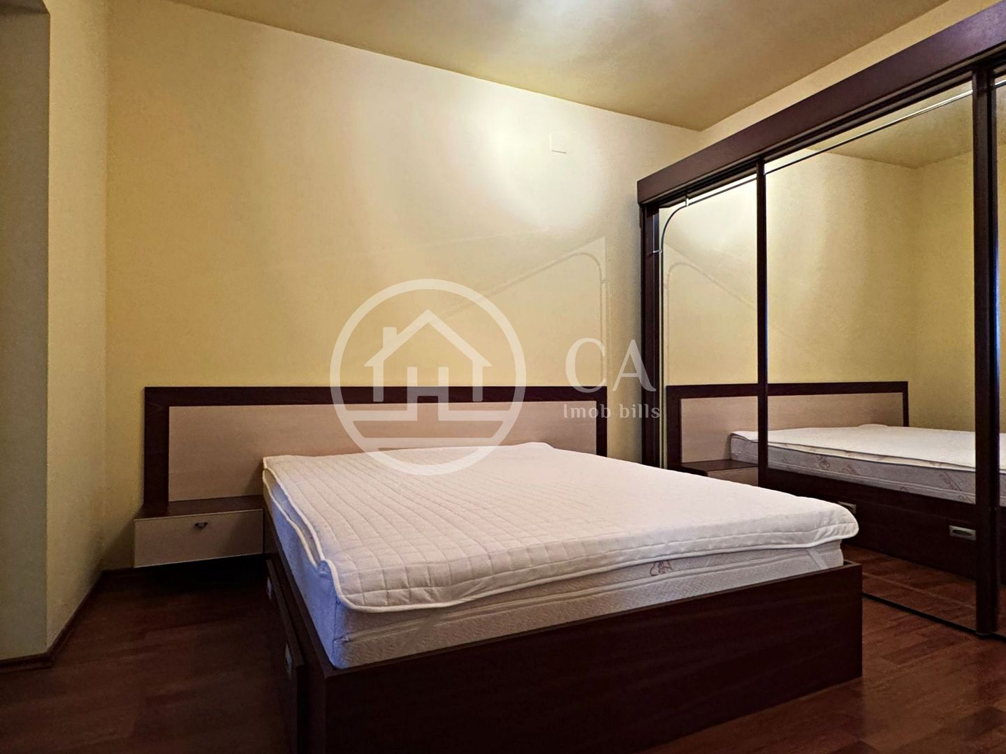 Apartament de închiriat cu 2 camere în Cartierul Soarelui, Bihor - Poză 1