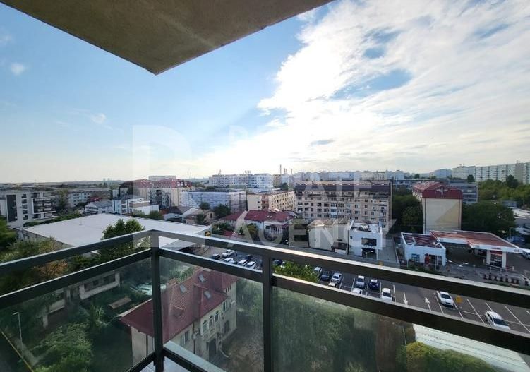 Studio semidecomandat cu zonă de dormit separată + parcare subterană - Poză 11