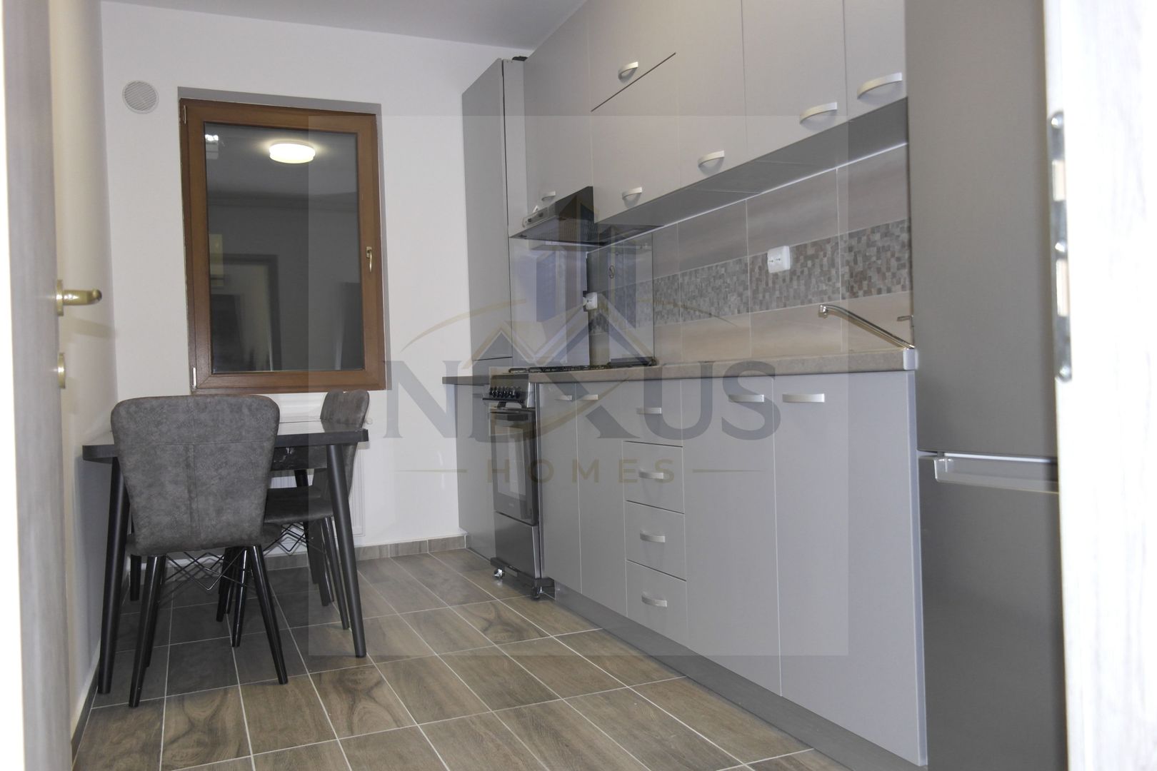 Apartament 2 camere - Decomandat - Cartier Solar - Parcare - Poză 8