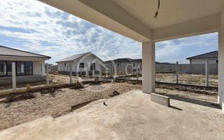 Casa de inchiriat cu 4 camere in Cheriu, Bihor - Poză 9