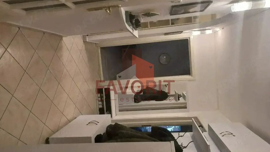 3 camere | etaj 2 | centrala proprie | 3 balcoane | 2 bai | zona excelenta | - Poză 8