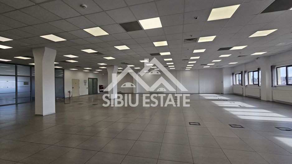 Spatiu de birouri de inchriat locatie centrala si vizibilitate buna - Poză 9