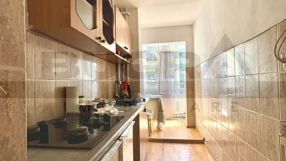 Apartament 2 camere decomandate, etaj intermediar, zona Clabucet - Poză 3