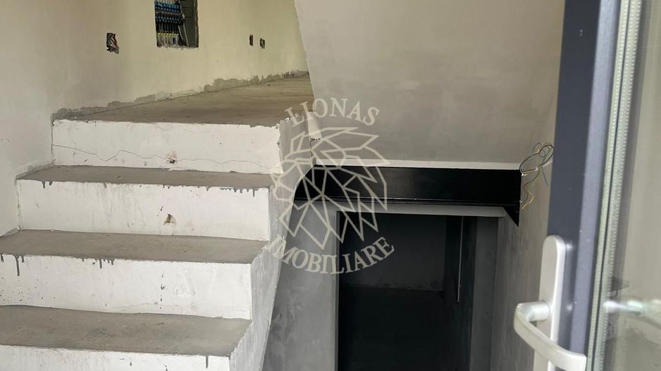 Doua case in Duplex 4 camere 183 mp-teren 295 mp-Dezmir Jud. Cluj - Poză 11