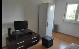 Garsoniera zona Dambovita etaj 2 - Poză 1