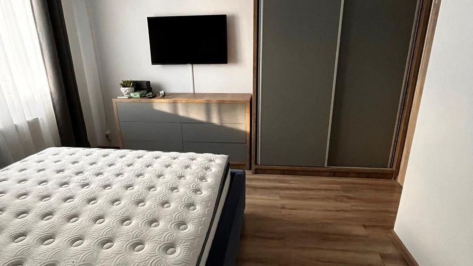 AP. 2 CAMERE,  CENTRALA PROPRIE, BUCATARIE INCHISA, LOC DE PARCARE, AC - Poză 3