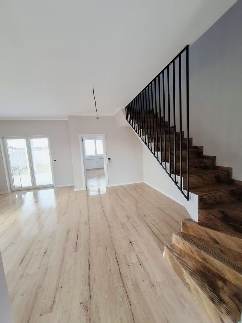 Moșnița Veche | 1/2 Duplex | 110 mp utili | Toate utilitatile|  Dormitor parter - Poză 4