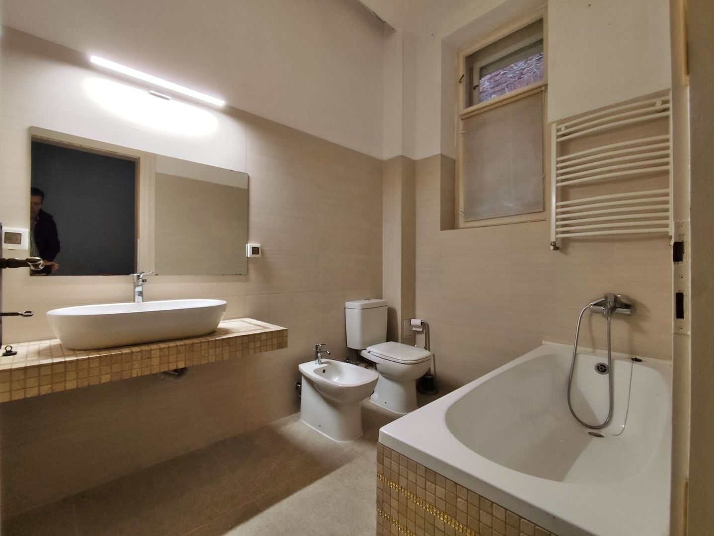 Inchiriere 3 camere  ultracentral, str. Iuliu Maniu, Oradea - Poză 13