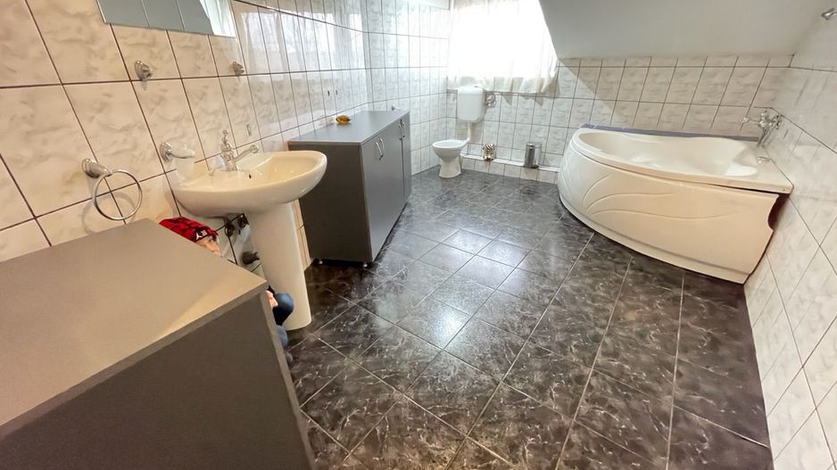 Casa individuala de inchiriat zona Modern - Poză 14