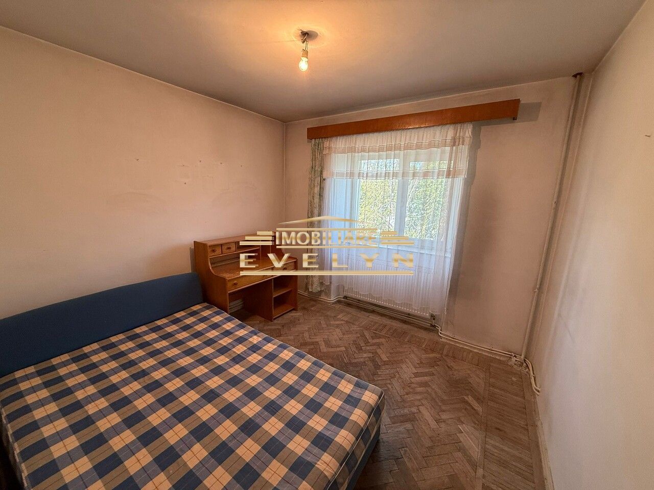 De vanzare apartament 3 camere-bloc tip vila !! - Poză 3